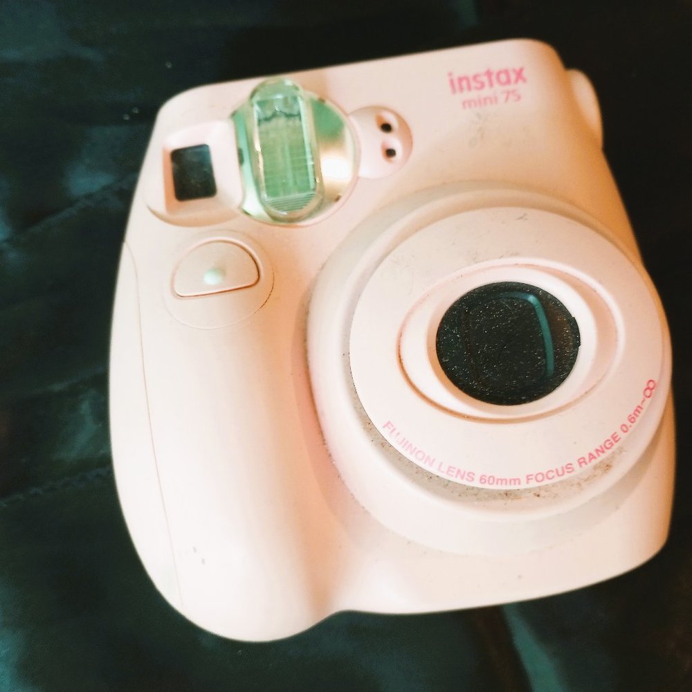 Light Pink Fujifilm Instax Mini - TESTED